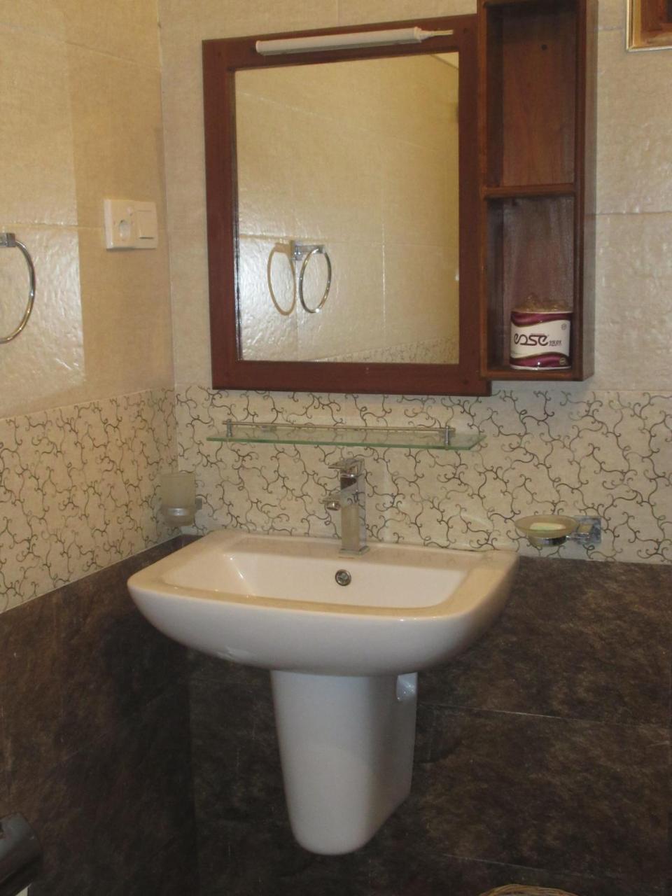 So What Boutique Hotel Негомбо Екстериор снимка
